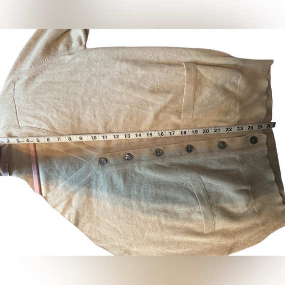 Crimson Paris France cashmere cardigan quiet luxury boho classic classy preppy - Picture 7 of 10